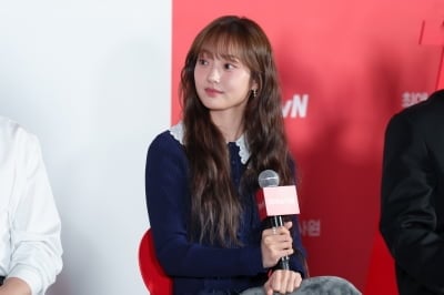 아이돌 ♥연애 거부했다…김혜준 "소속사 대표·톱스타 부담스러워, 동료가 편해" ('최애의')