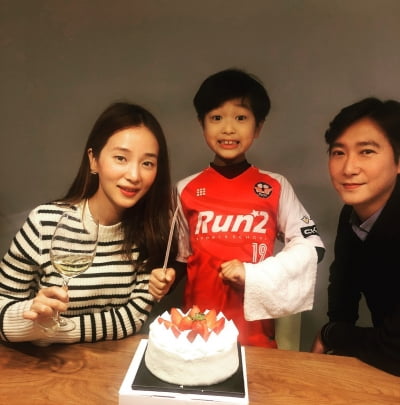 '2년 전 이혼' 고지용, 가족사진 그대로…전처 SNS엔 흔적 無
