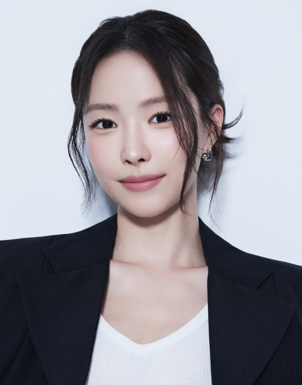 배우 손나은이 윤경호와 묵언 수행 공약에 함께한 소감을 밝혔다./사진제공=제이와이드컴퍼니
