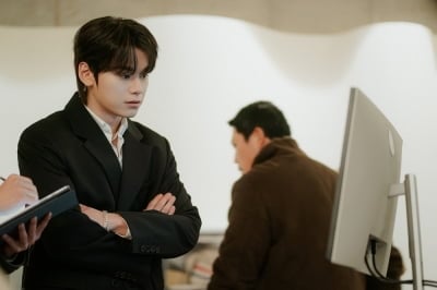 '약한영웅'→'밤이 되었습니다' 일진 전문 남배우, BL 데뷔 5년 만에 아이돌 변신 ('최애의')