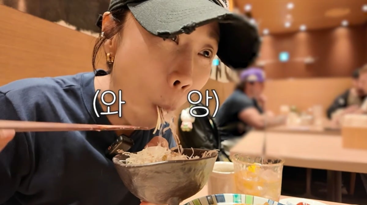 정선희가 조카와 도쿄 여행기를 공개했다. / 사진='집 나간 정선희' 유튜브 캡쳐