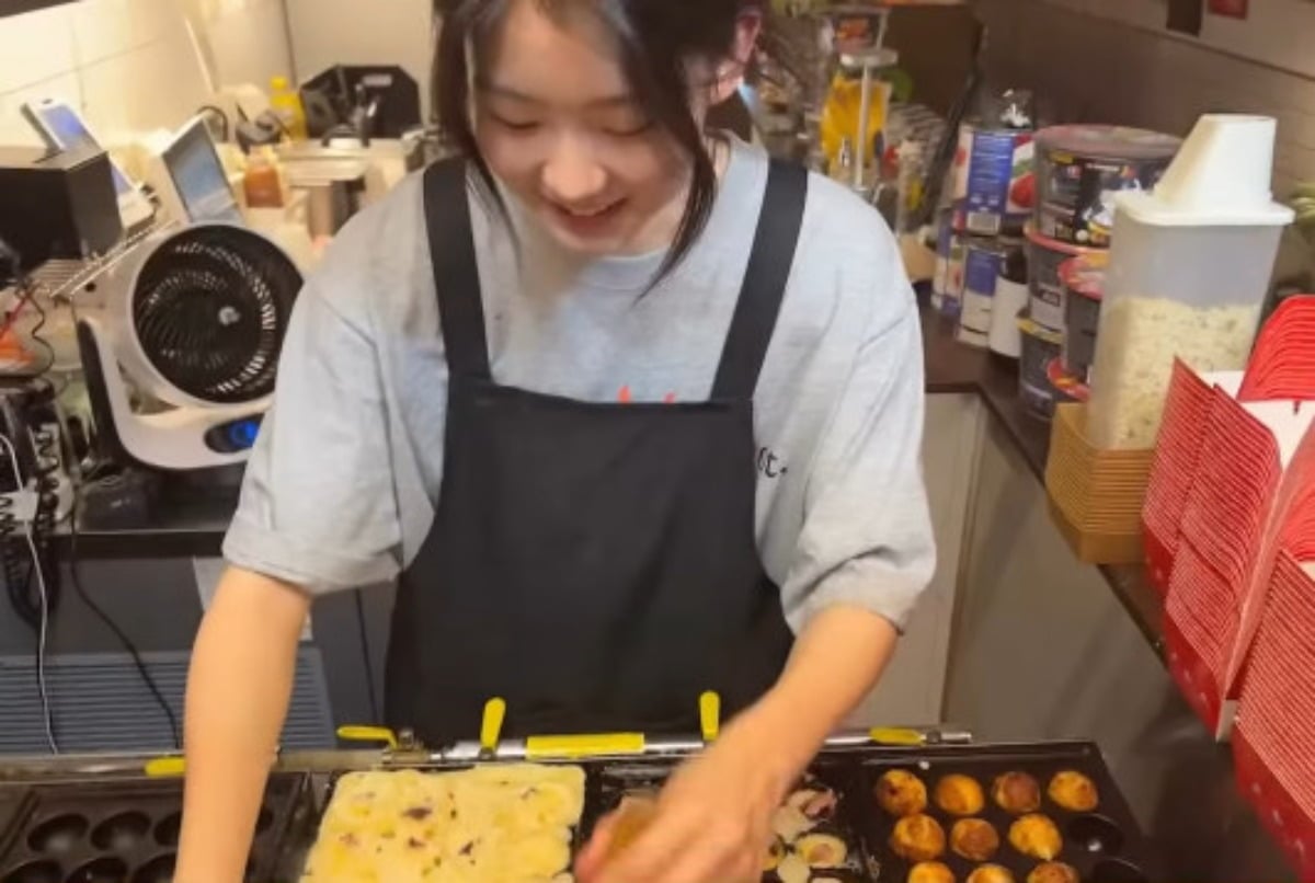 배우 서수민이 타코야키를 만들고 있다. / 사진=서수민 SNS