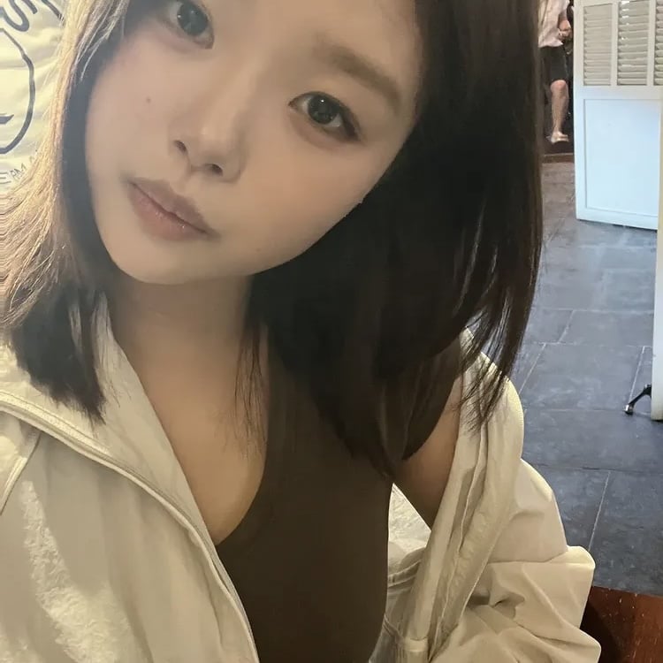 이동국 딸, 14세인데 벌써 풀메이크업…아이라인에 마스카라까지 꼼꼼하게