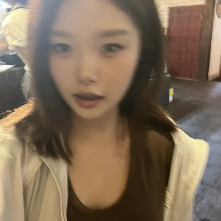 이동국 딸, 14세인데 벌써 풀메이크업…아이라인에 마스카라까지 꼼꼼하게