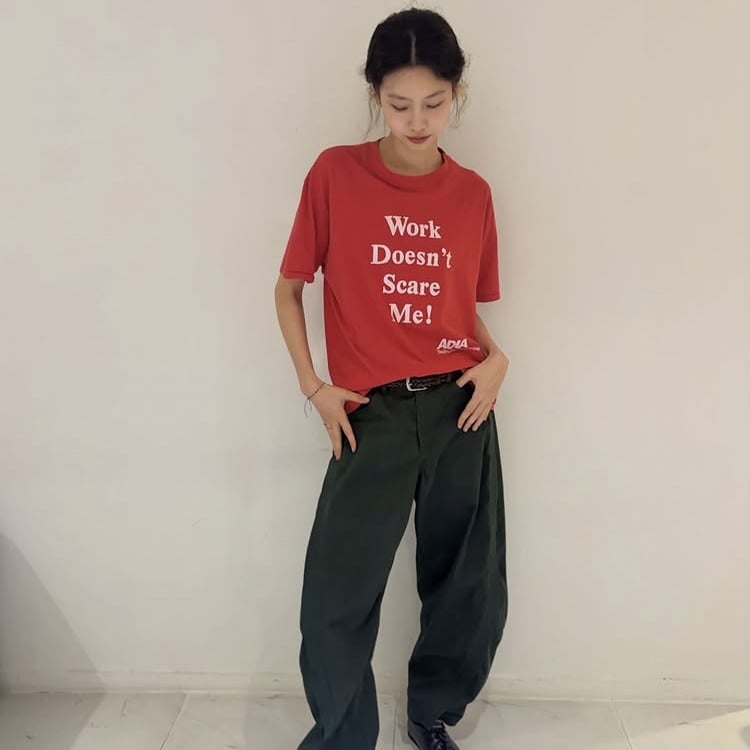 황정민은 스토킹 피해 주장하는데…정호연, 생기발랄하게 무대인사
