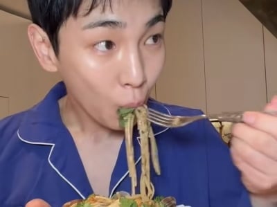 ‘주사이모 논란’ 키, 예능 하차한 후…1등 신랑감, 셰프 뺨치는 파스타
