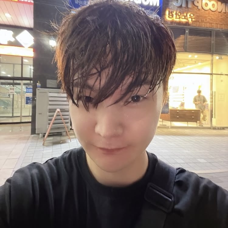 ‘성형에만 1억원’ 박서진, 위고비 안 한다…36도 폭염에 직접 뛰는 열정