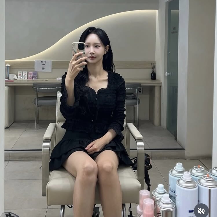 24기 옥순, 목이 여배우처럼 길어…기린만큼 가느다란 목선
