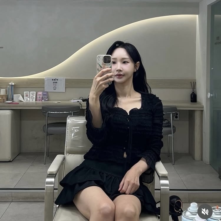 24기 옥순, 목이 여배우처럼 길어…기린만큼 가느다란 목선