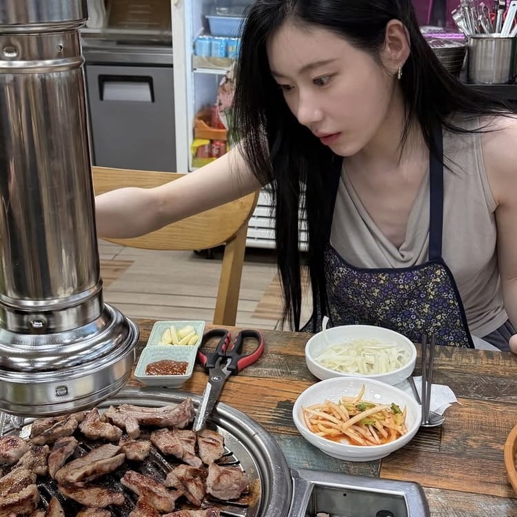 프링글스도 다 못먹잖아…채령, 갈비 앞에서 먹부심 허세