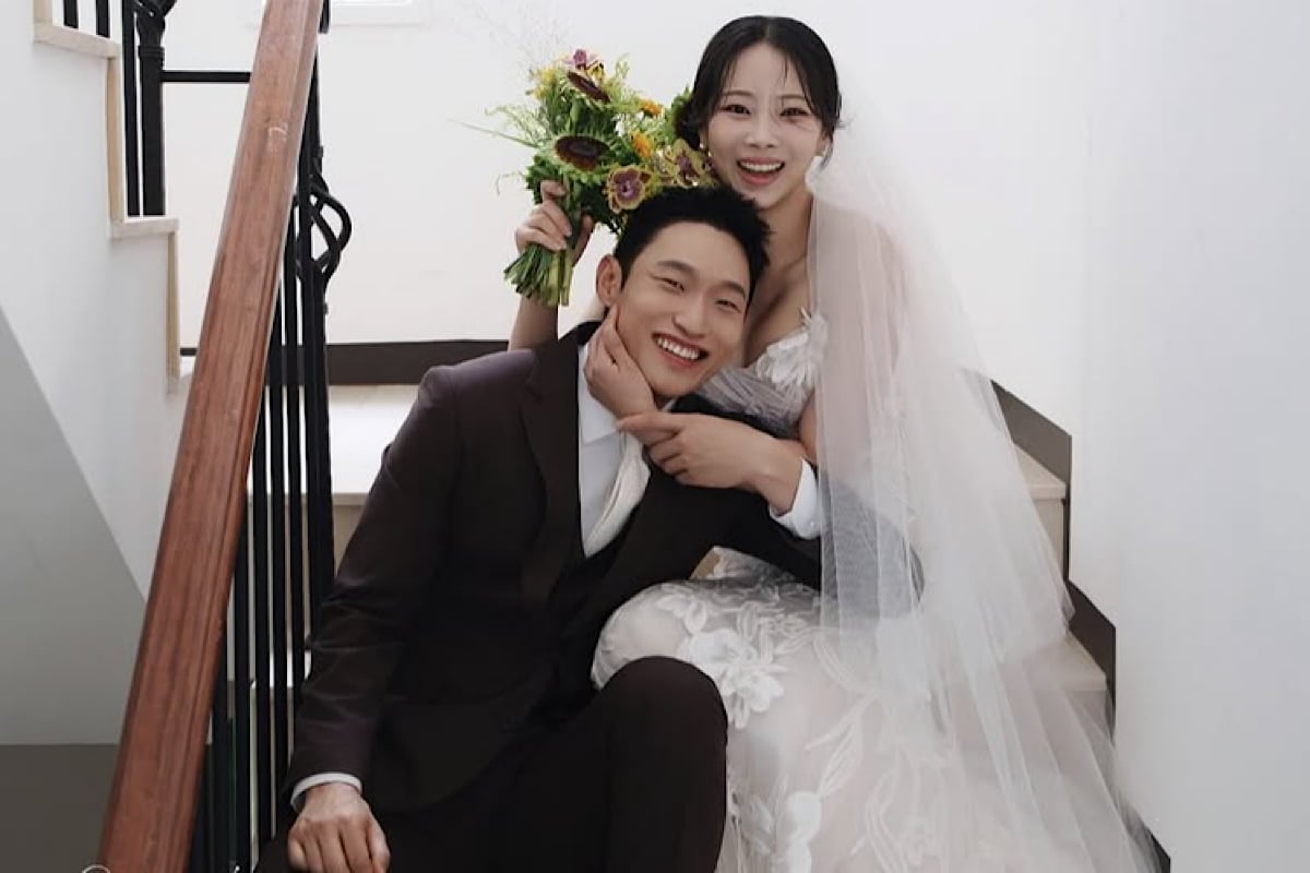 서로 SNS 차단까지 하더니…10기 옥순, 결별설 딛고 유현철과 재혼에 골인