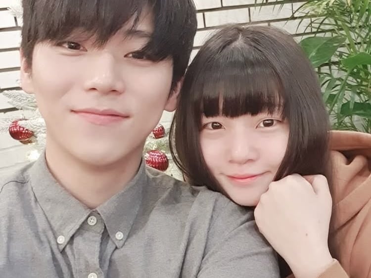 신혜선, 전남친과의 과거사진 올렸다…풋풋한 얼굴로 어깨콩