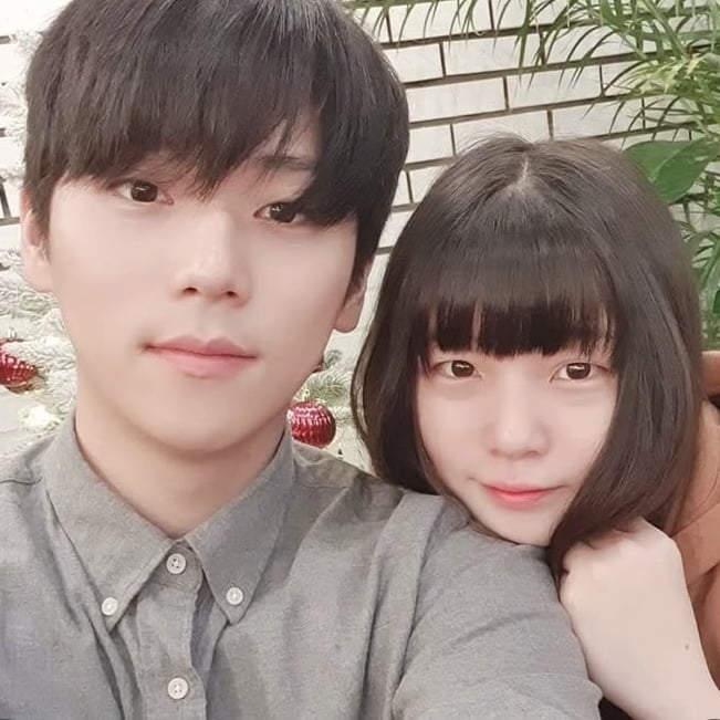 신혜선, 전남친과의 과거사진 올렸다…풋풋한 얼굴로 어깨콩
