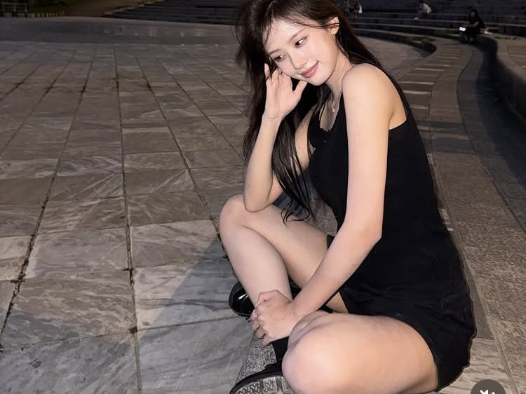 ‘이동국 딸’ 재시, 바지가 너무 짧은 거 아니야?…섹시미 한껏 발산