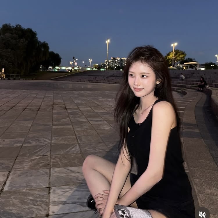 ‘이동국 딸’ 재시, 바지가 너무 짧은 거 아니야?…섹시미 한껏 발산