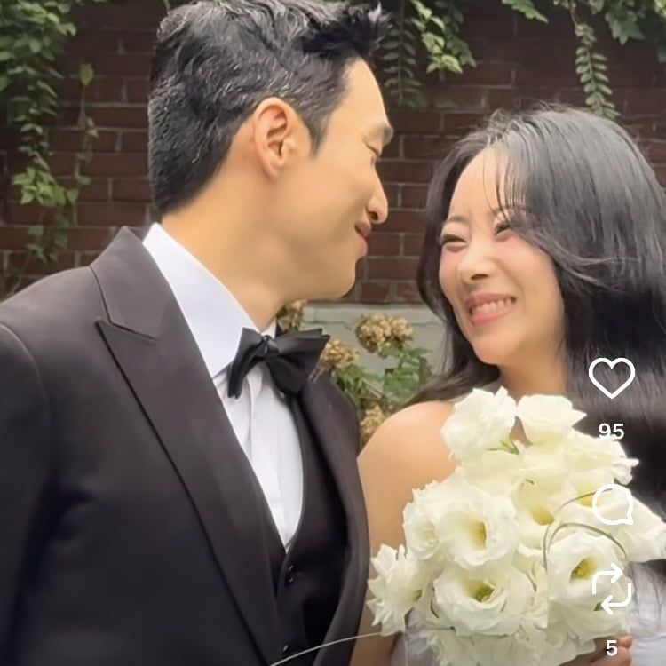 10기 옥순♥유현철, 입맞춤하기 1초전…13kg 쪘어도 드레스핏은 완벽