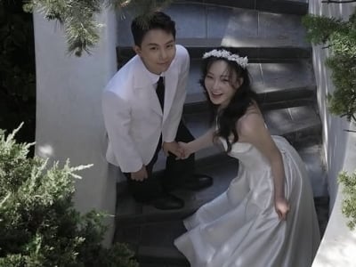 “겨땀 나고 머리에 날파리 븥고“…‘재혼’ 이아영, 땀 줄줄 난 8월 웨딩