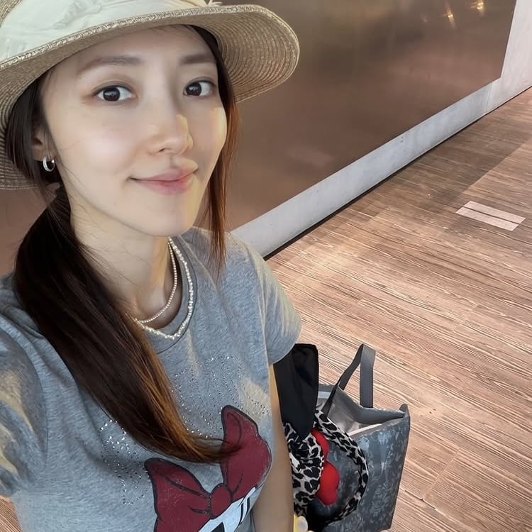 ‘2017년 재혼’ 임창정, 18살 어린 서하얀과 데이트…내조가 장난 아니야