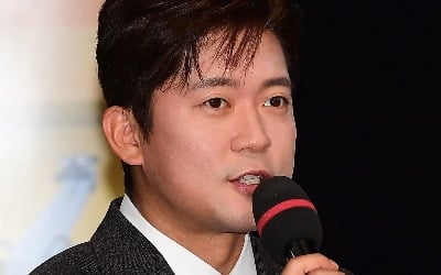 김대호, MC 하차에 입 열었다 …"화가 많이 나 있어" 녹화 중 무대 난입 ('전설의사내')