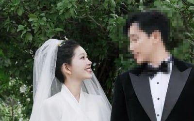 故 최진실 없는 결혼식에 오열했다…"너무 울어서 눈 퉁퉁 부어" ('옥문아')