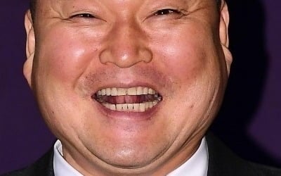 [공식] '56세' 강호동, 8년 만에 하차했다…"나보다 뛰어난 후배들 믿어" ('대탈출')