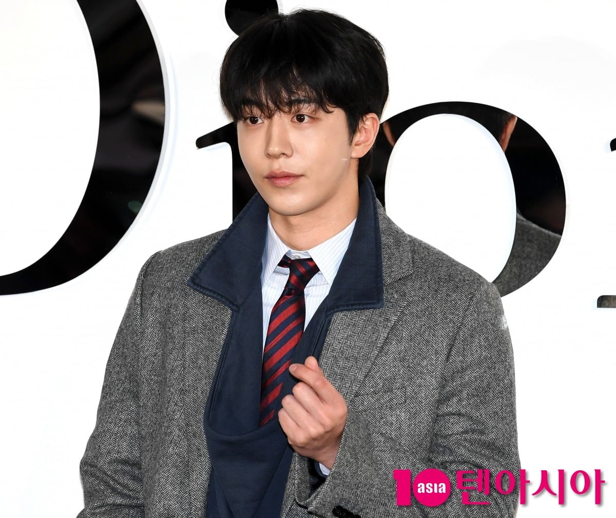 배우 남주혁이 포즈를 취하고 있다. / 사진=텐아시아DB