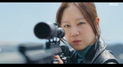 공효진, 3년 육아휴직 끝 복귀했다…'화려한 암살' 미션 재개→킬러 귀환 ('유부녀') [중합]