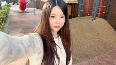 '치과의사♥' 양지은, 여름 맞이 청순 비주얼 자랑…청초→고혹 다되네
