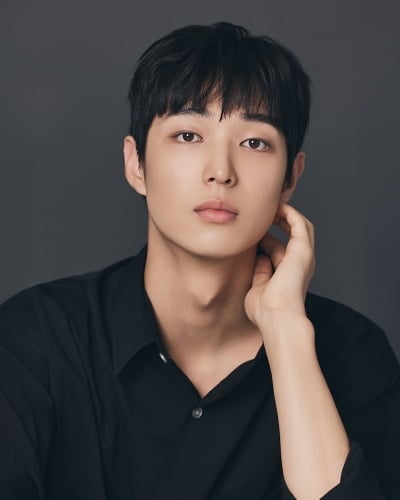 김희애 아들 역할로 얼굴 알렸는데…전진서, 상남자된 근황