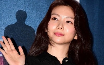 이가은, 특별 출연 예고…'최애의 사원'서 경제신문 기자 된다