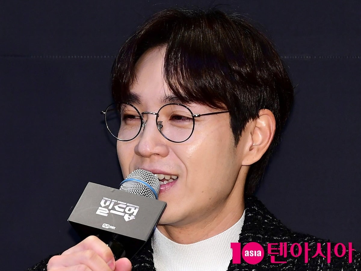 가수 이석훈이 13년 전 세상을 떠난 어머니를 향한 그리움과 죄책감을 털어놓는다./사진=텐아시아DB