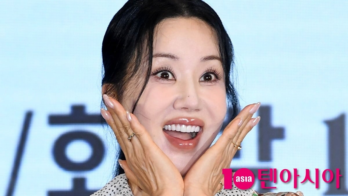 엄정화가 자기 관리 비법을 공개했다. / 사진=텐아시아 DB