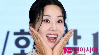 '56세' 엄정화, 신체 나이 30대 비결 있었다…"하루 한 끼만 먹어" ('아침마당')