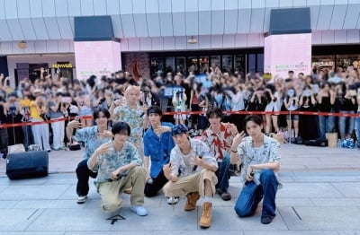 누에라, 음방부터 버스킹까지…컴백 첫 주 '열일'