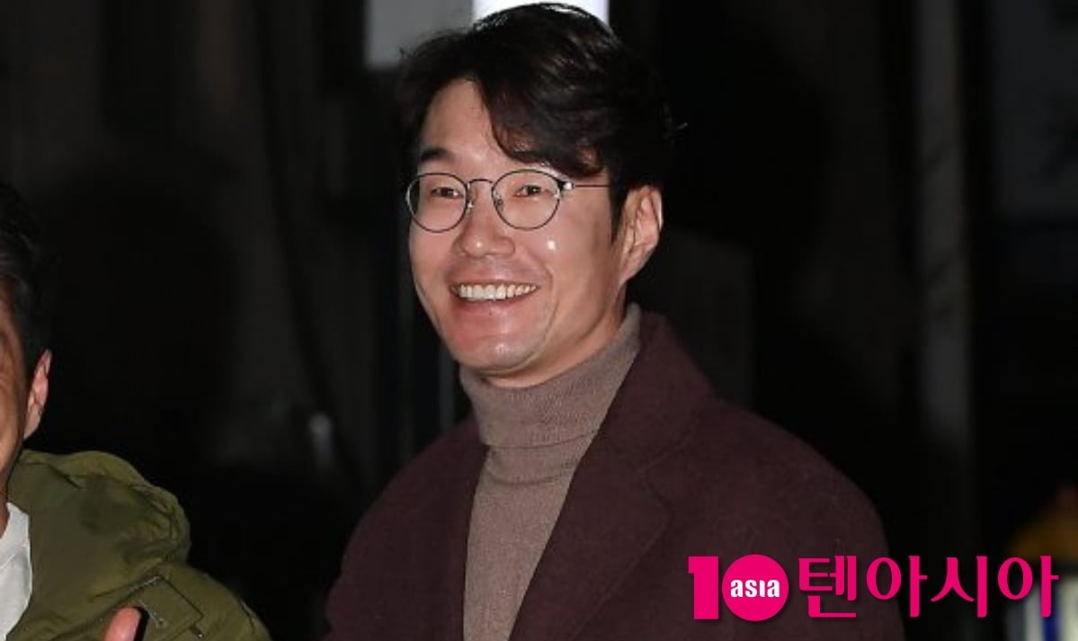 배우 고(故) 송영규가 세상을 떠난 지 1년이 된 가운데, 동료 배우 류승룡과 정태우가 고인을 향한 그리움을 전했다./ 사진=텐아시아 DB