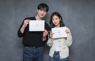 10년 장기 연애라더니…서강준♥안은진, 설레는 투샷 공개됐다 "현실 멜로 담아내" ('너다연')