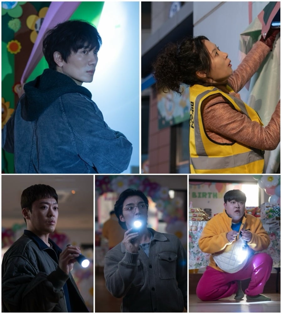 지성이 야간 수색에 나선다./사진제공=JTBC