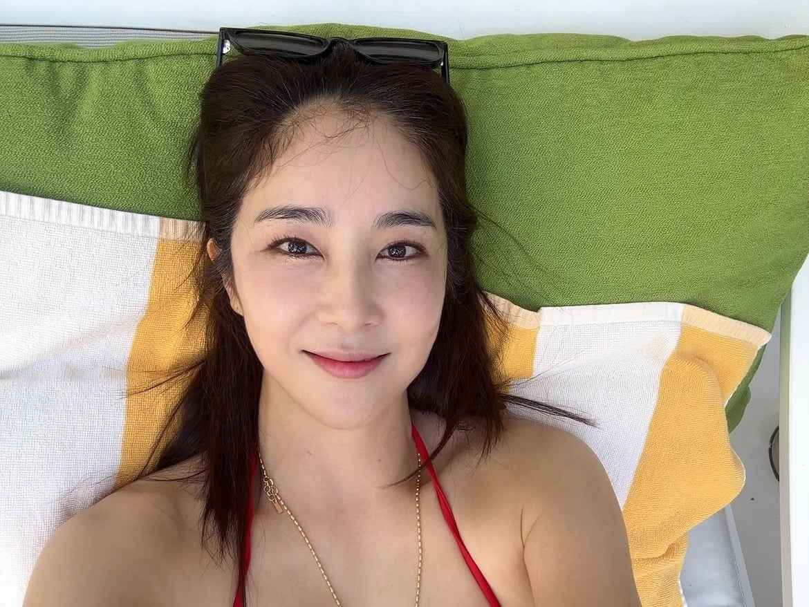 배우 장가현이 갱년기 이후 체중 증가와 다이어트 고충을 털어놓는다./사진=장가현 SNS