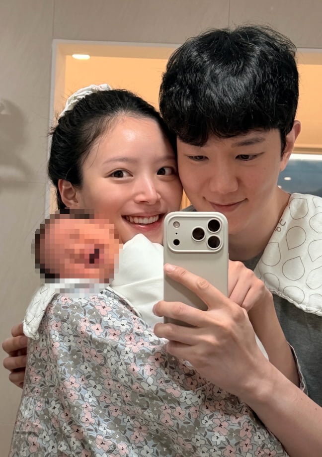 김지영, 윤수영 / 사진 = 김지영 SNS
