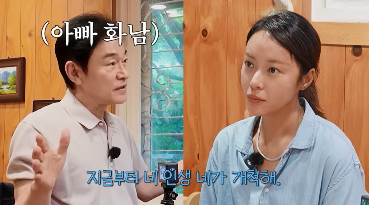 배우 정보석은 과거 둘째 아들과 함께 빵집을 운영했다. / 사진='황정음' 유튜브 영상 캡처
