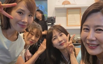 아이유도 인정한 닮은꼴…신봉선, 체지방 11kg 걷어냈더니 '도플갱어'인 줄