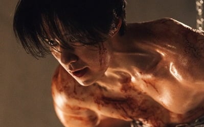 '46세' 이동욱, 8kg 증량했다더니 선명한 근육질 몸매…고난도 액션 직접 소화