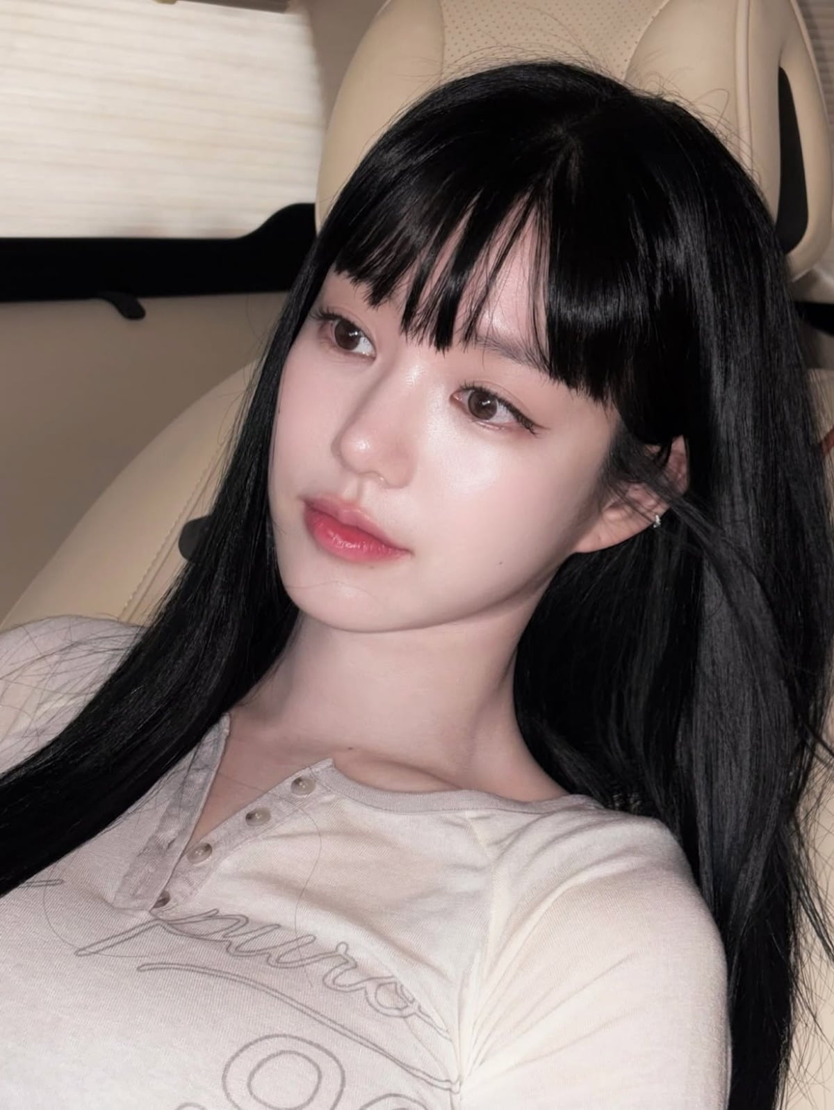 사진 = 이유비 인스타그램

