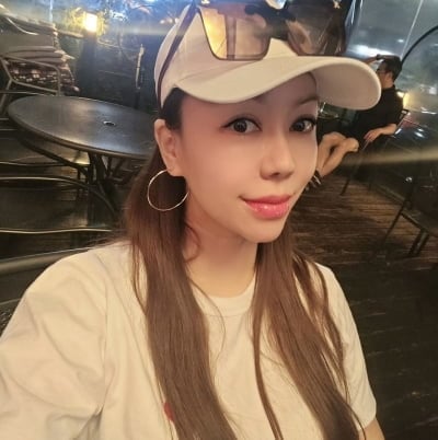 '재산 80억' 10기 정숙, 훌쭉해진 얼굴 근황…모자 하나쓰니 완전 소두야