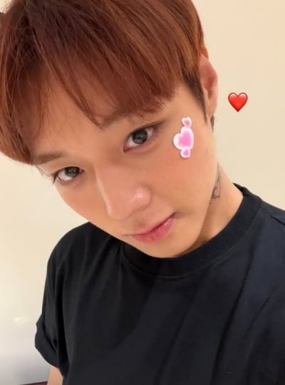 '27세 박지훈, 소년미 가득한 침대 셀카 공개…보기만 해도 귀여운 비주얼