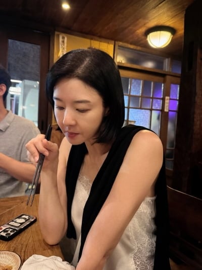 '52세' 송선미, 자기관리 혹독하더니 이유 있었네…우아함 넘치는 근황