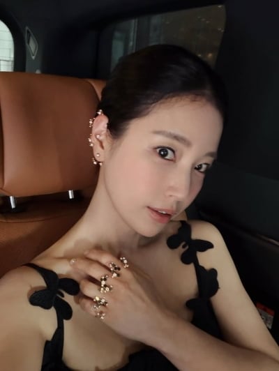 '43세' 기은세, 평창동 입성하더니 미모+귀티 업그레이드 됐다…압도적 우아함