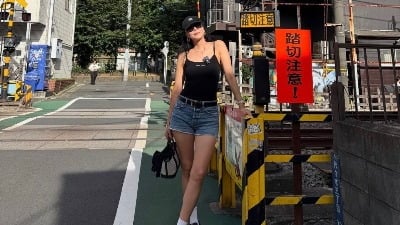 '45세' 오윤아, 재혼하더니 더 예뻐졌네…핫팬츠로 뽐낸 아찔 각선미