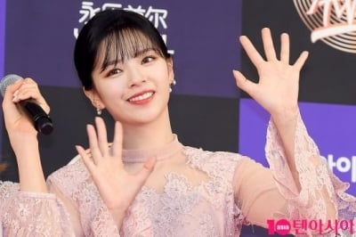 [공식] 트와이스 정연, JYP와 결별…친언니+변우석 속한 바로엔터 계약
