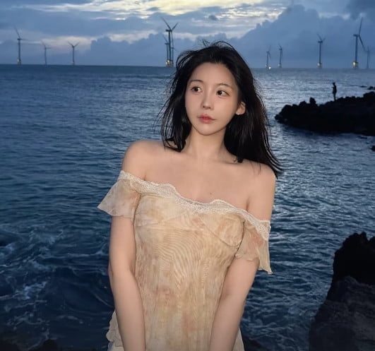 사진=레이나 SNS